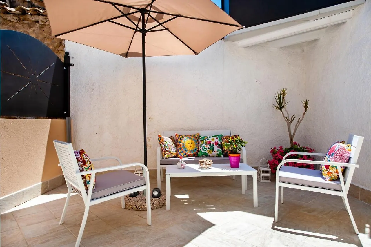 Mea Apartment Noto Italy