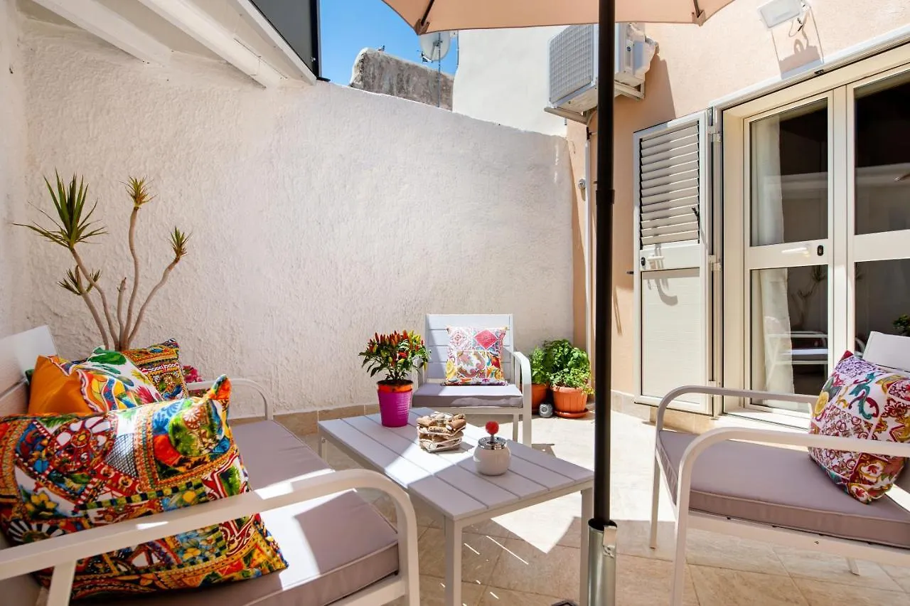 Mea Apartment Noto